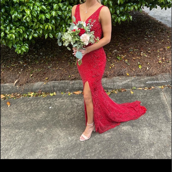 Prom/pageant dress in great condition, a beautiful dress!! - Picture 3 of 3